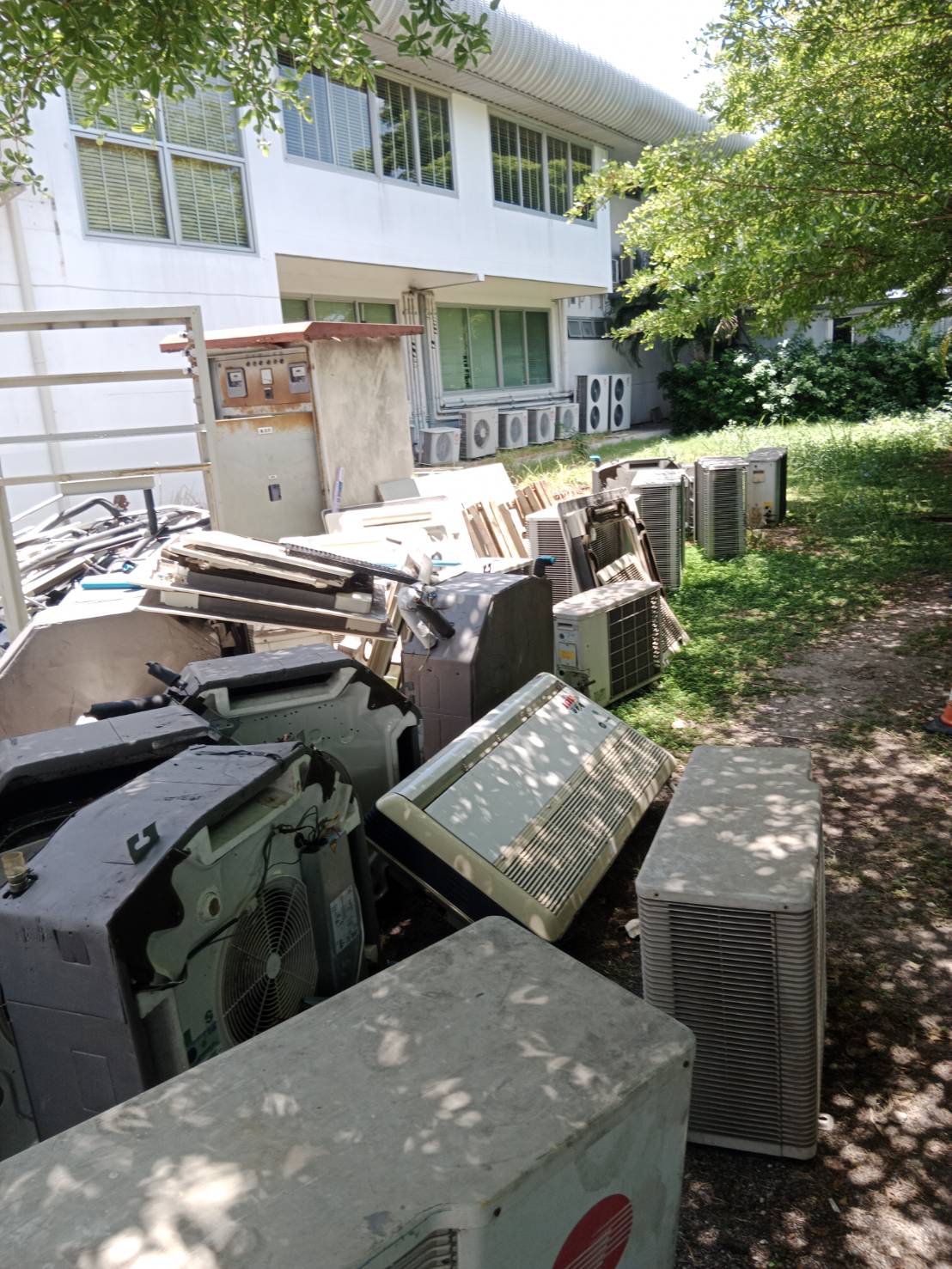 5 - https://กันตพงศ์รับซื้อแอร์เก่า.com | กันตพงศ์รับซื้อแอร์เก่า - บริการรับซื้อแอร์เก่าทุกสภาพ เรารับซื้อถึงที่ทั่วประเทศ ประเมินราคาให้ก่อนตกลงขาย เรามีทีมงานถอดแอร์มืออาชีพ รับซื้อแอร์เก่าทุกสภาพ รับซื้อแอร์เก่าจำนวนมาก ให้ราคาสูง ไม่กดราคา